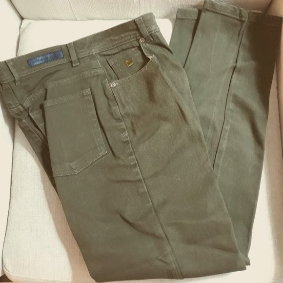 Gloria Vanderbilt Olive Jeans Size 6P - Picture 1 of 7